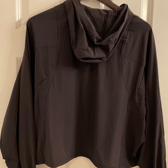 Sweaty Betty Circuit Train Hoody - NWT - Size Medium - Black - Picture 12 of 12